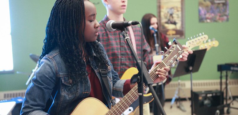 Robert Thirsk High School