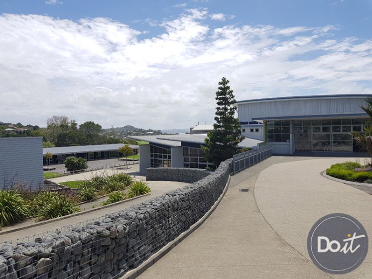 Whangaparaoa College