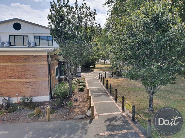 Katikati College