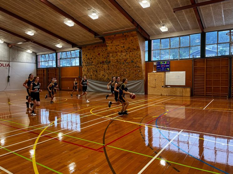 Thames High School