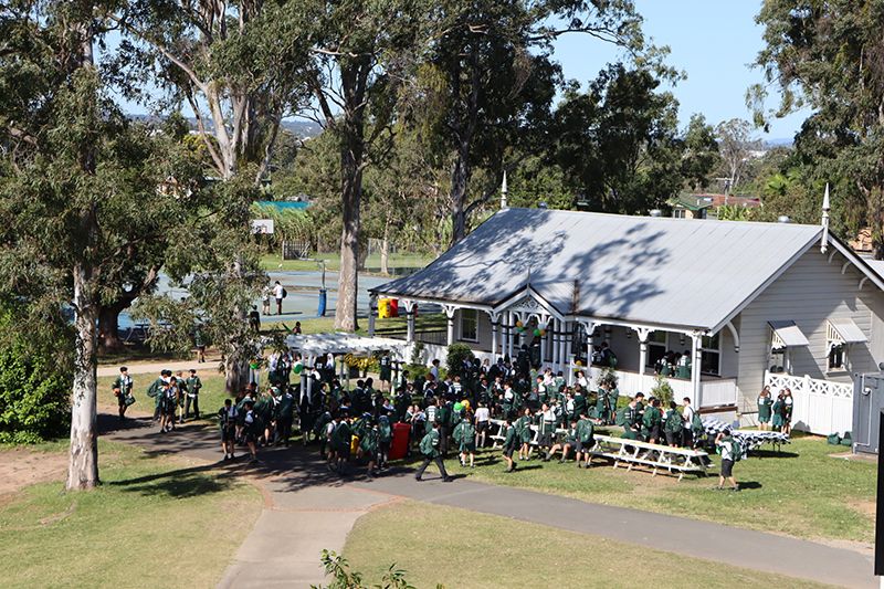Corinda State High School
