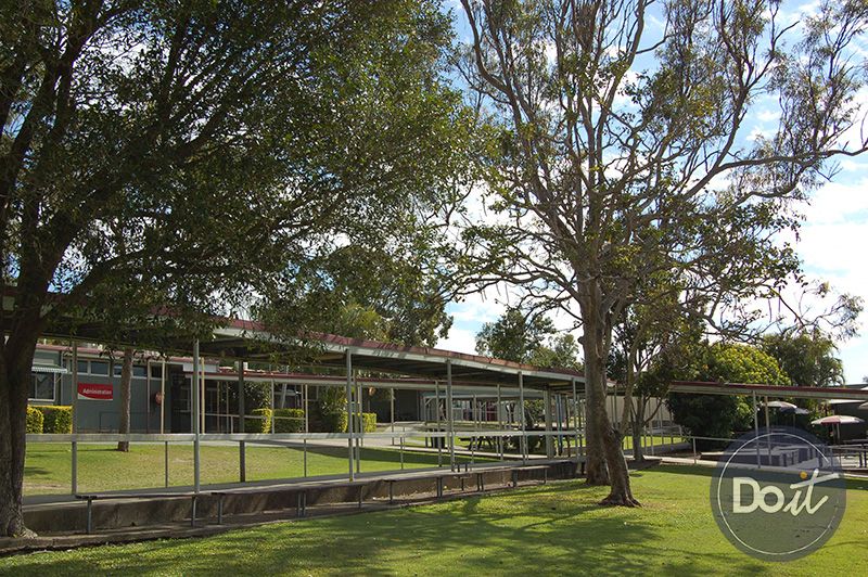 Benowa State High School