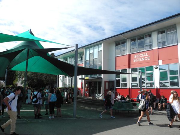 Otumoetai College
