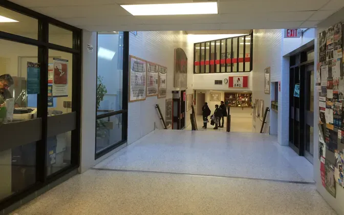 Dunbarton HS