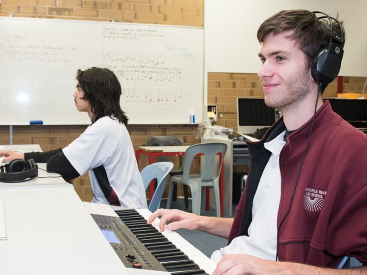 Aberfoyle Park High School 7