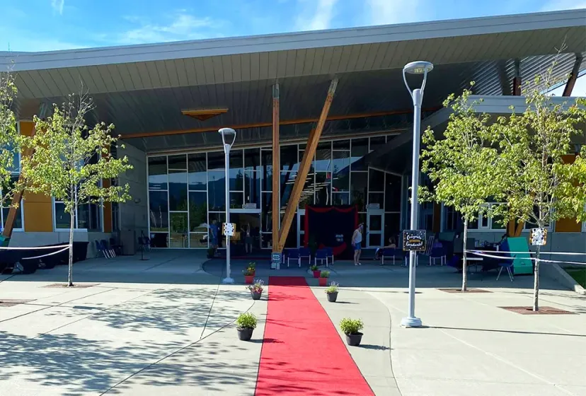 Alberni District Secondary School Eingang