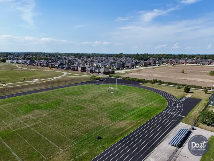 Anne Catholic High School Sportplatz (1)