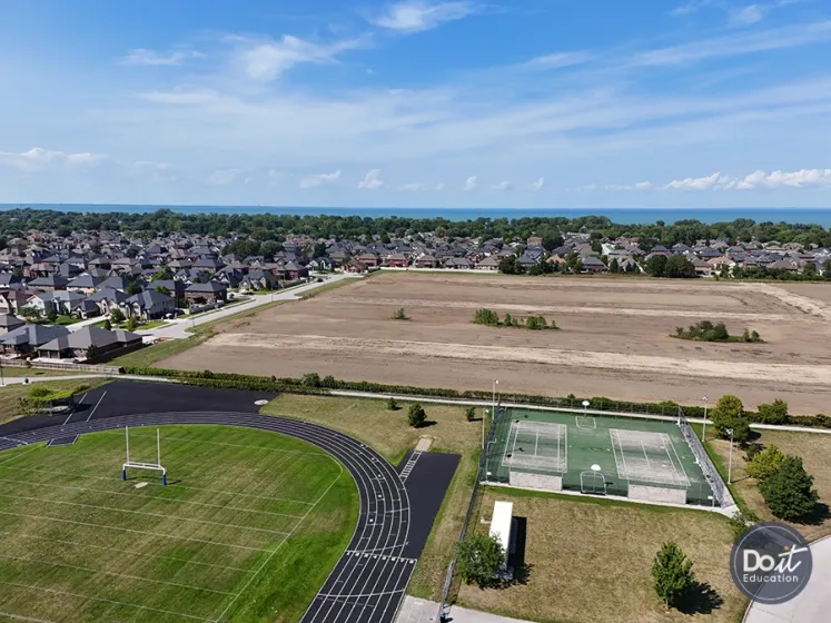 Anne Catholic High School Sportplatz (2)