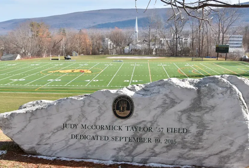 Burr Burton Academy Footballfeld 2