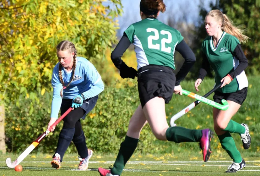 Centennial Collegiate Vocational Institute Feldhockey