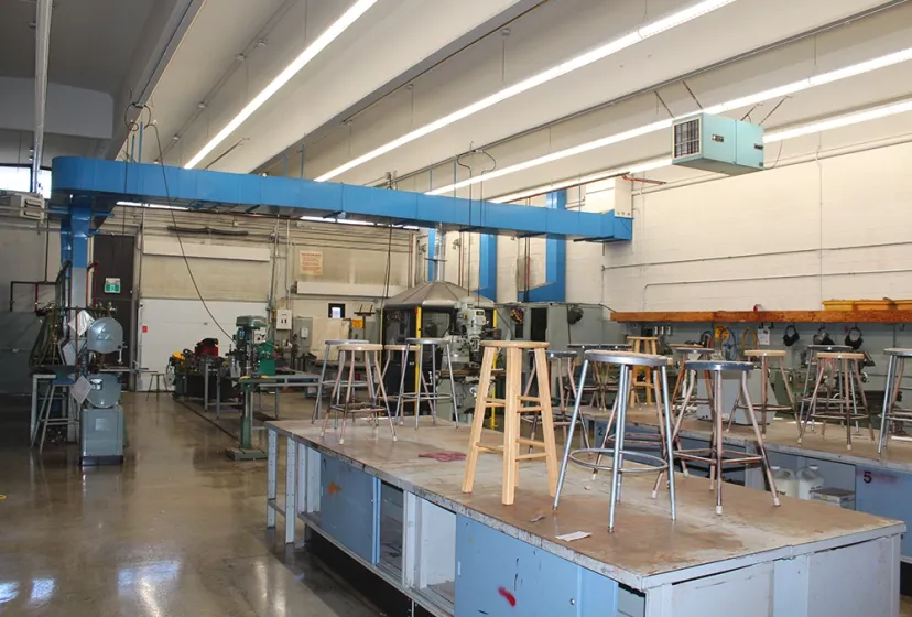 Centennial Collegiate Vocational Institute Werkstatt