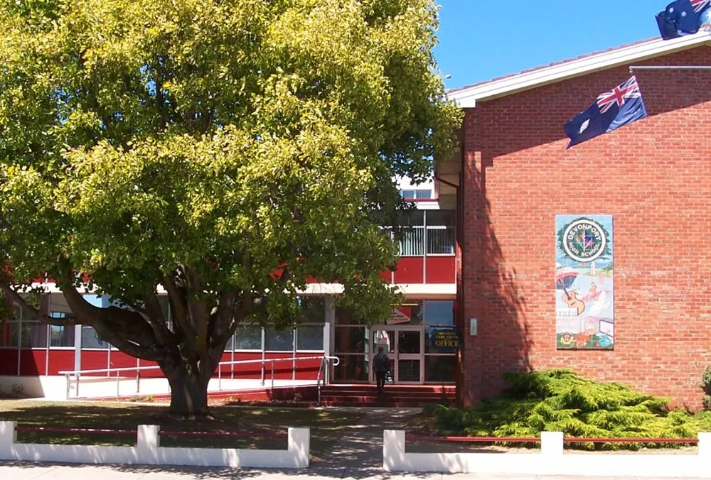 Devonport High School