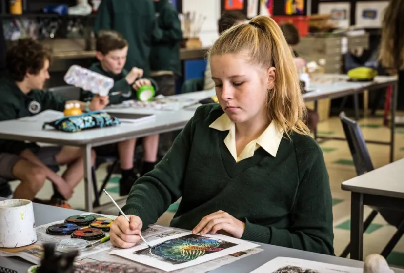 Devonport High School Schuelerin