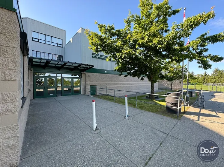 Earl Marriot Secondary School 09