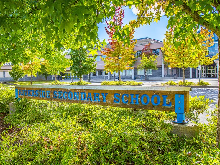 Ecole Riverside Secondary School 1