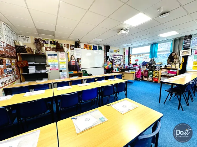 Ferndown Upper School 05
