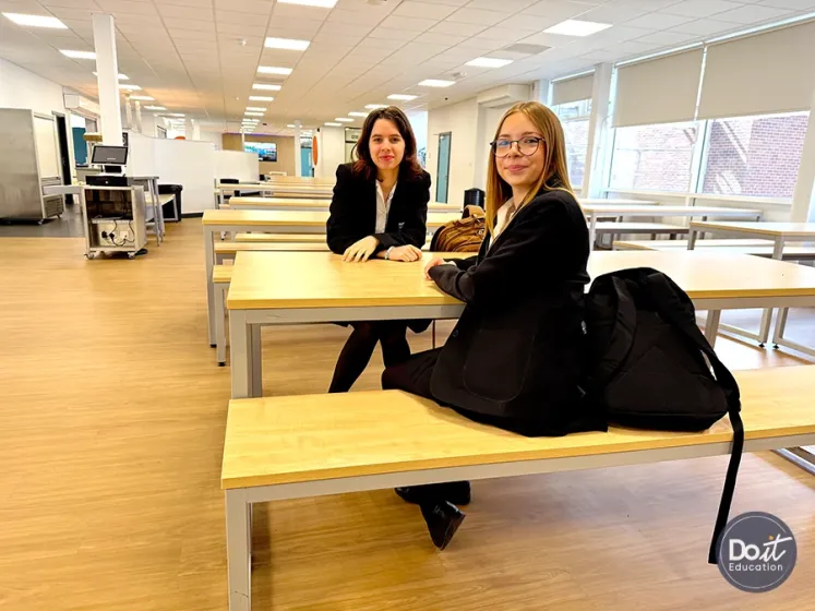 Ferndown Upper School 07