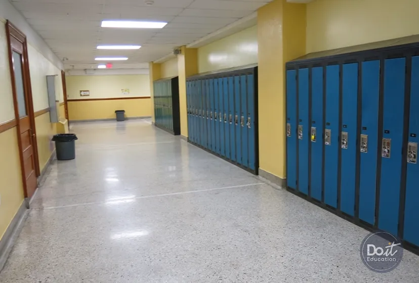 Guelph Collegiate Institute Schulgang