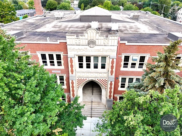 Guelph Collegiate Vocational Institute (GCVI) Gebäude (5)