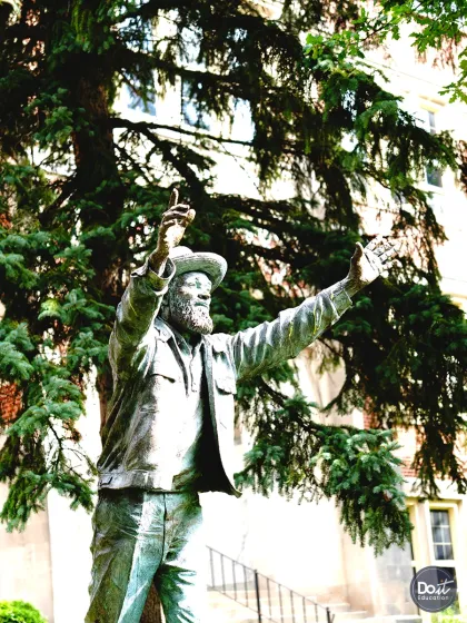 Guelph Collegiate Vocational Institute (GCVI) Statue (1)
