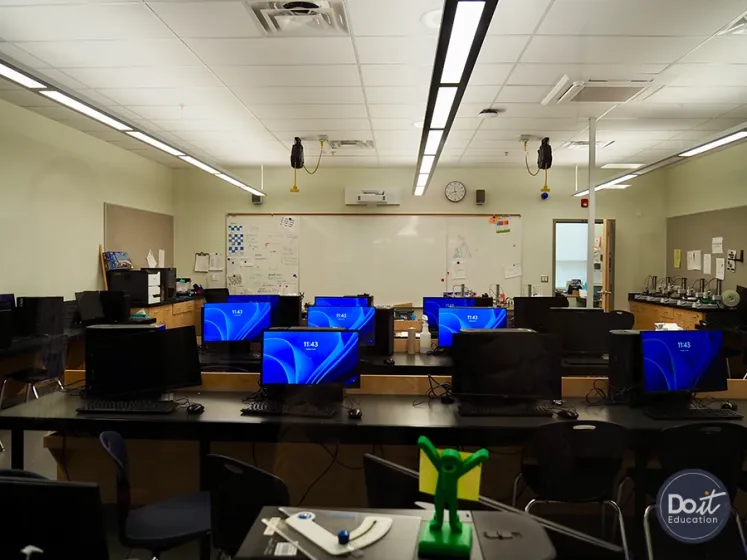 Handsworth Computerraum