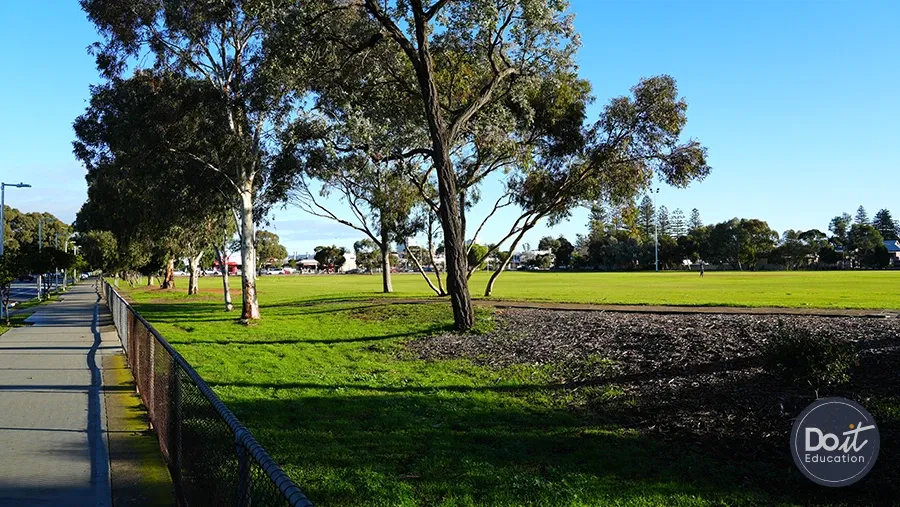 Henley High School 05