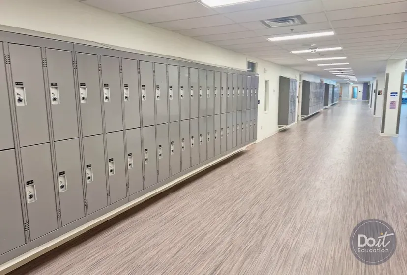 J.L. Ilsley HS Flur