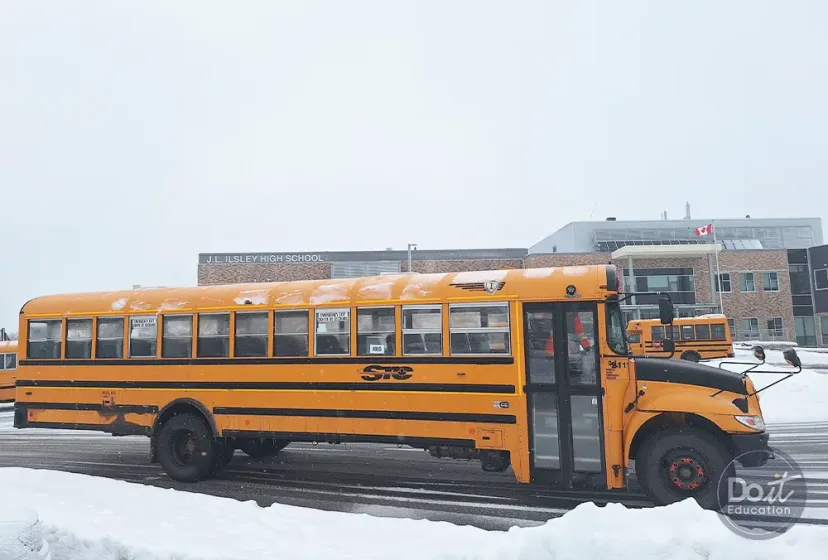J.L. Ilsley HS Schulbus 2