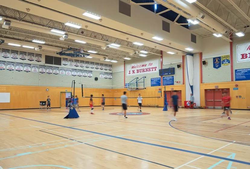 J.N. Burnett Secondary School Sporthalle