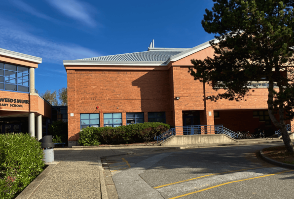 Lord Tweedsmuir Secondary School