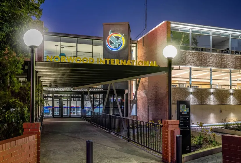 Norwood Hs Schuleingang