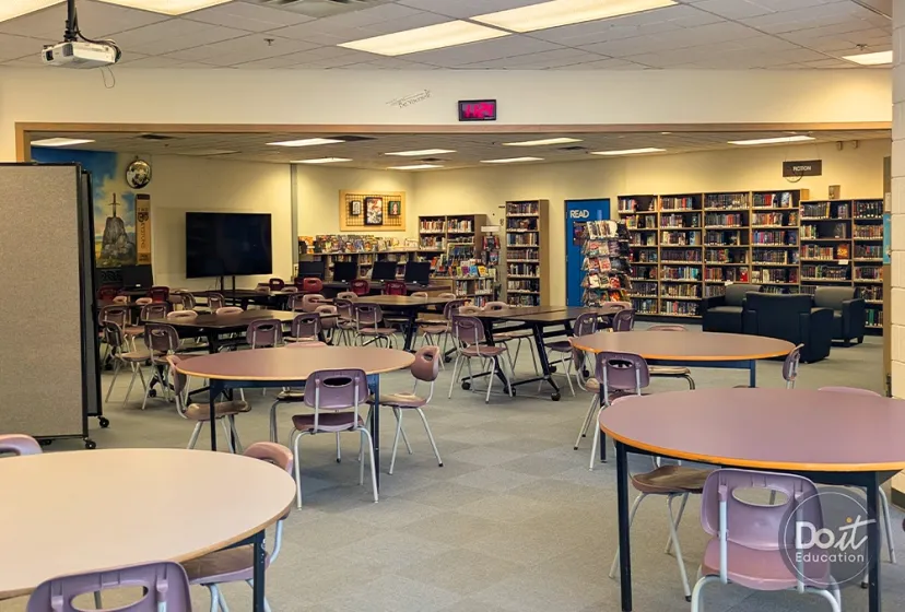 Okanagan Mission HS Bibliothek