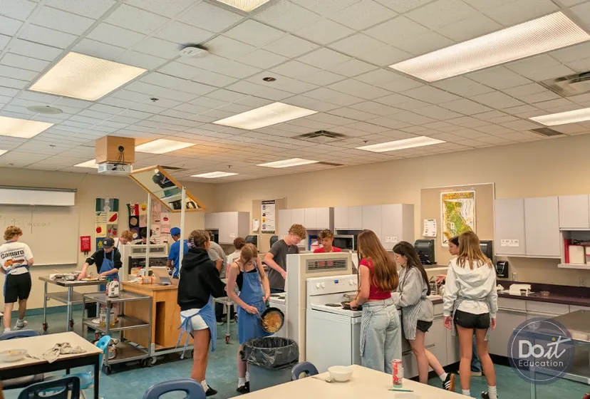 Okanagan Mission HS Kueche