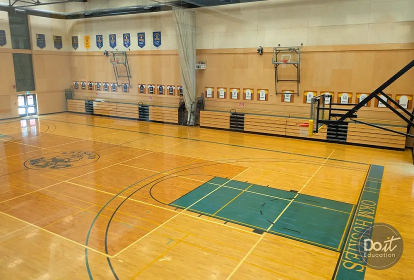 Okanagan Mission HS Sporthalle 2