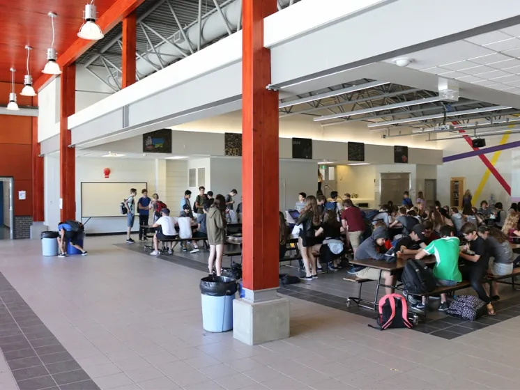 Okanagan Mission High School 10