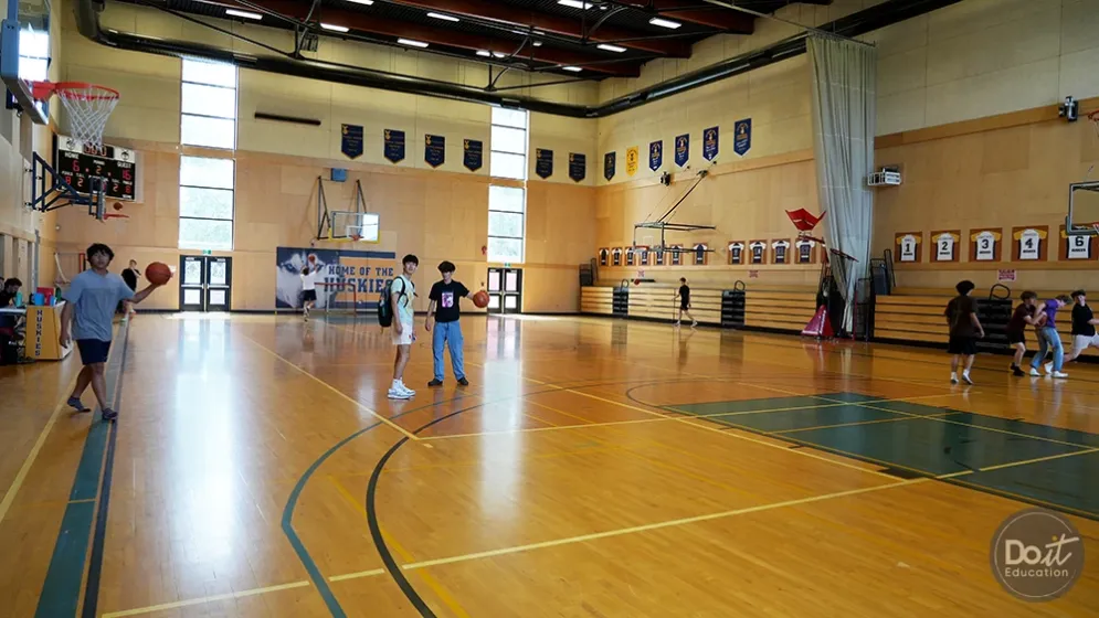 Okanagan Mission High School Kelowna 6