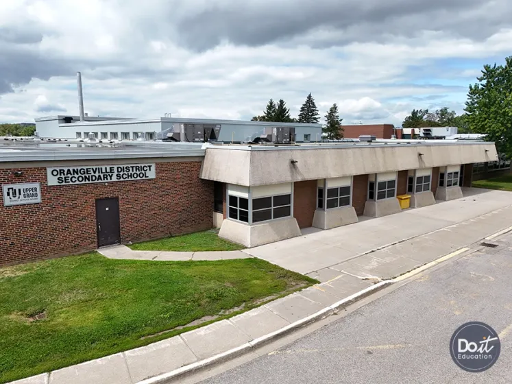 Orangeville District Secondary Gebäude (12)