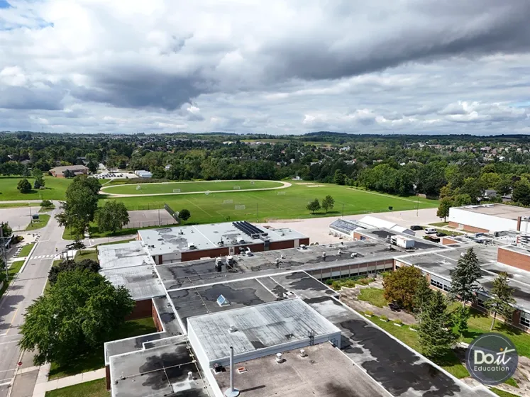 Orangeville District Secondary Gebäude (2)