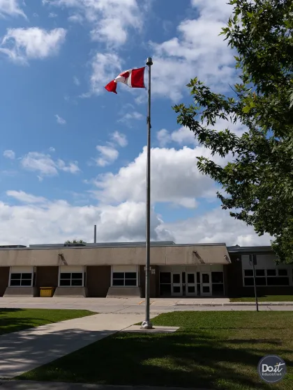 Orangeville District Secondary Gebäude (9)