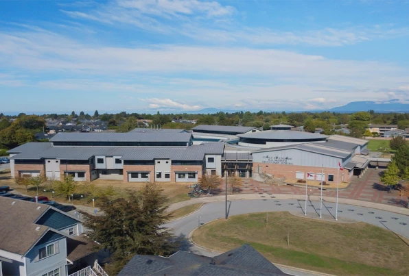 École Secondaire R.A. McMath Secondary School