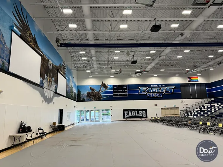 Re Mountain Secondary Sporthalle 1