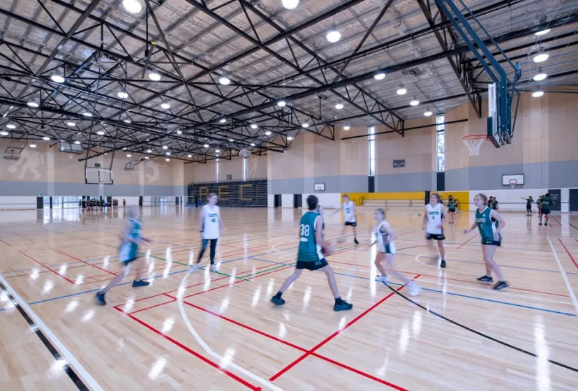 Reynella East College Sporthalle
