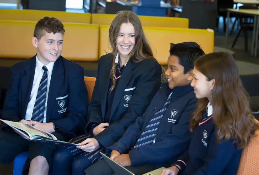 Roma Mitchell Secondary College Schueler 2