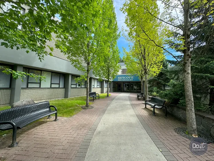 Seycove Secondary North Vancouver Kanada 9 v2