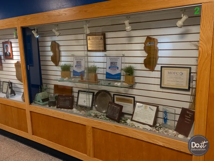 Shore Regional High School Flur (3)