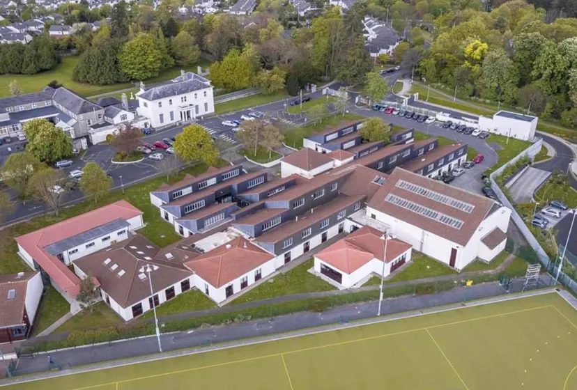 St. Raphaelas Secondary School Vogelperspektive