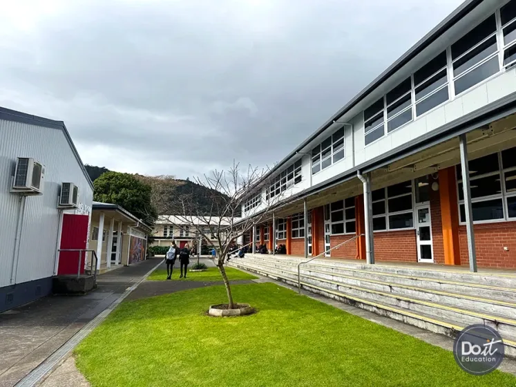 Thames High School 16