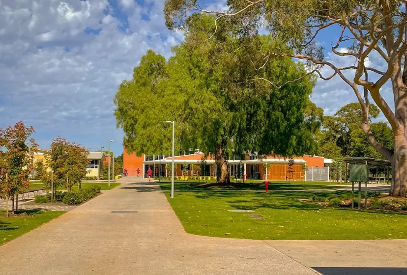 Underdale High School Schulhof