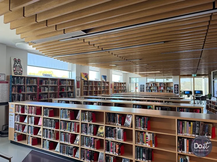 Victoria High Bibliothek