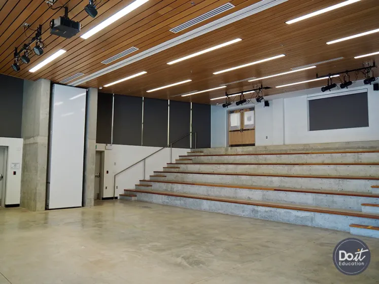 Victoria High Flur (5)